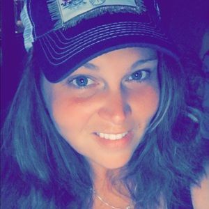 Meet your Posher, Misti